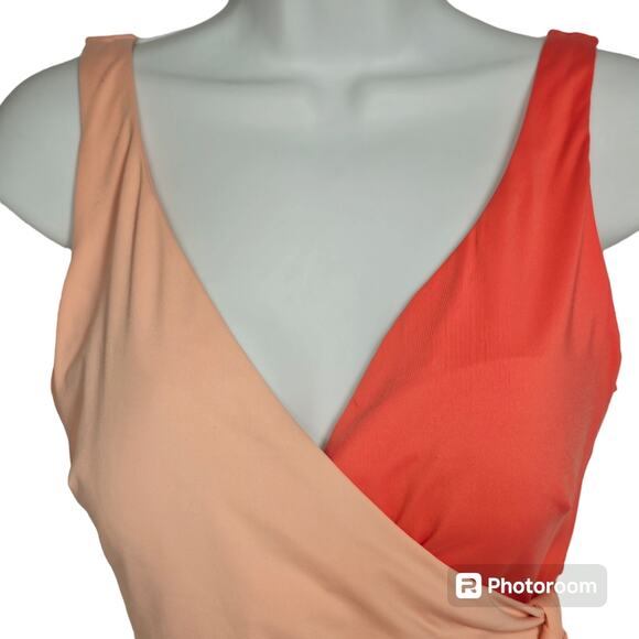 Vince Camuto Surplice Wrap Tie One Piece Swimsuit Women's 14 Coral Colorblock - Picture 3 of 13